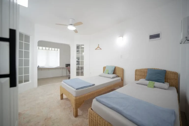 Internal view of the standard rooms in aldive